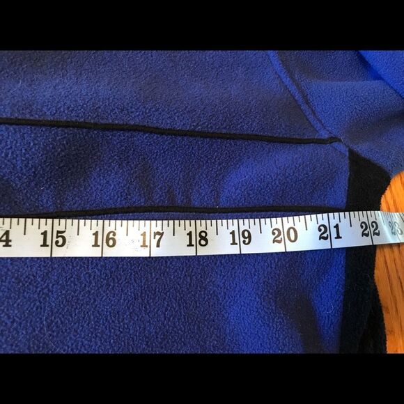 IZOD perform X fleece sweatshirt - Picture 2 of 9